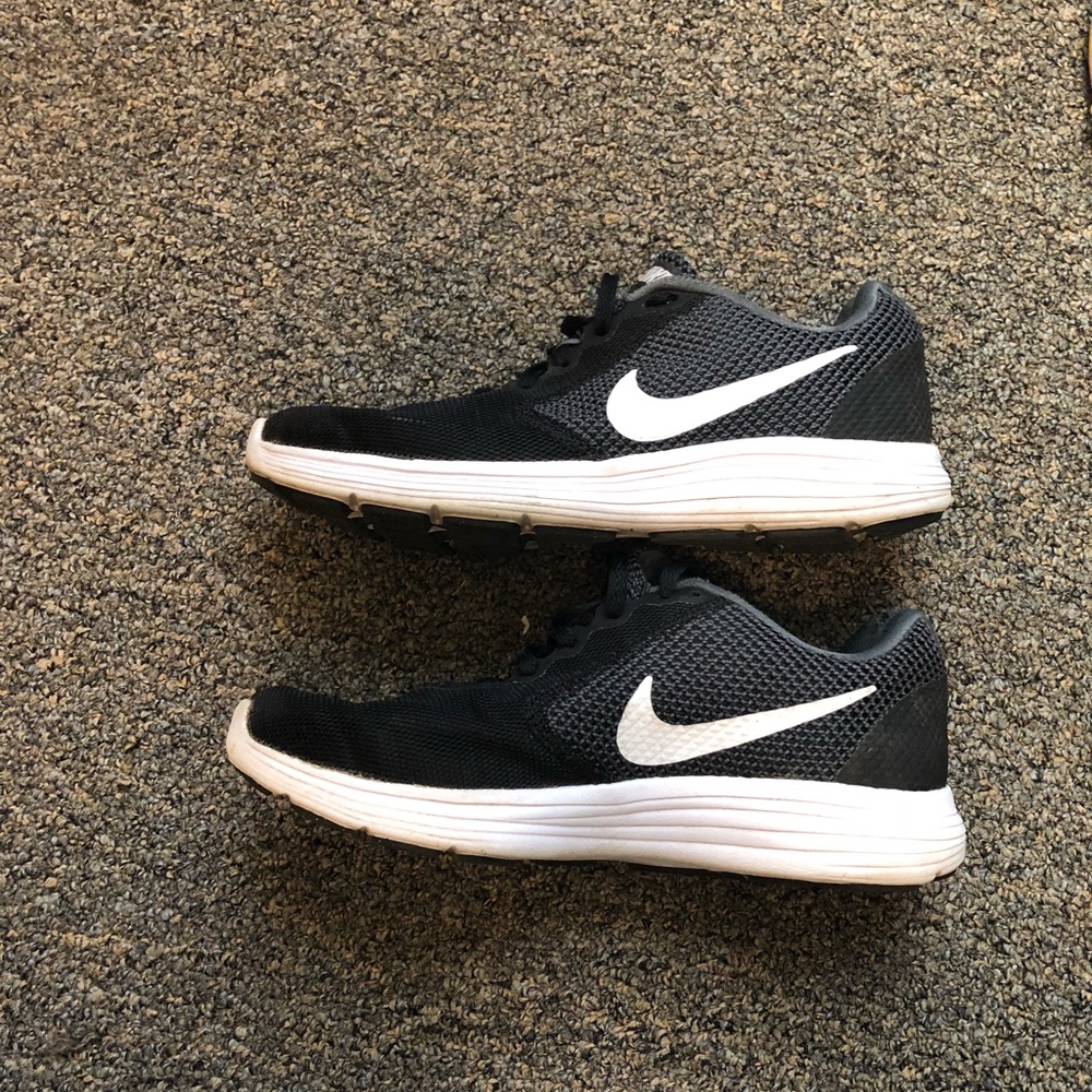 Black Nike Sneakers